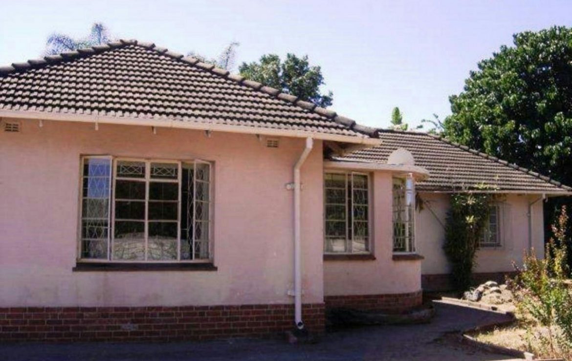 2 bedroom house for sale in Avondale West ShonaHome