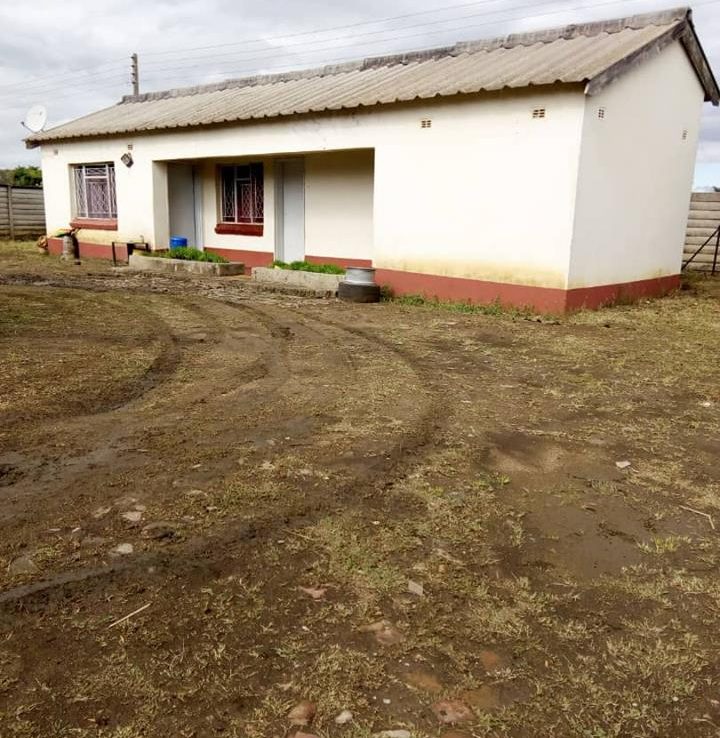 2 roomed cottage Emerald Hill ShonaHome