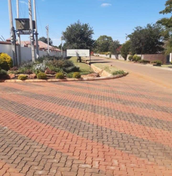 Borrowdale Villa Stands and Houses For Sale ShonaHome