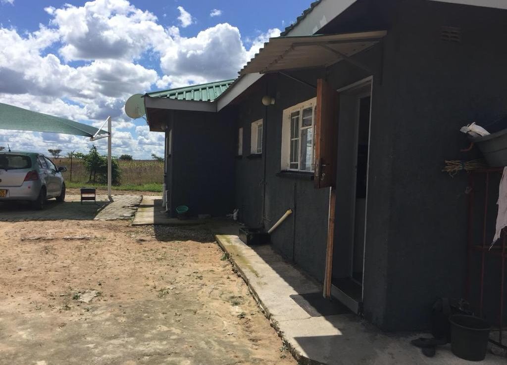 RAINHAM HOUSE ShonaHome