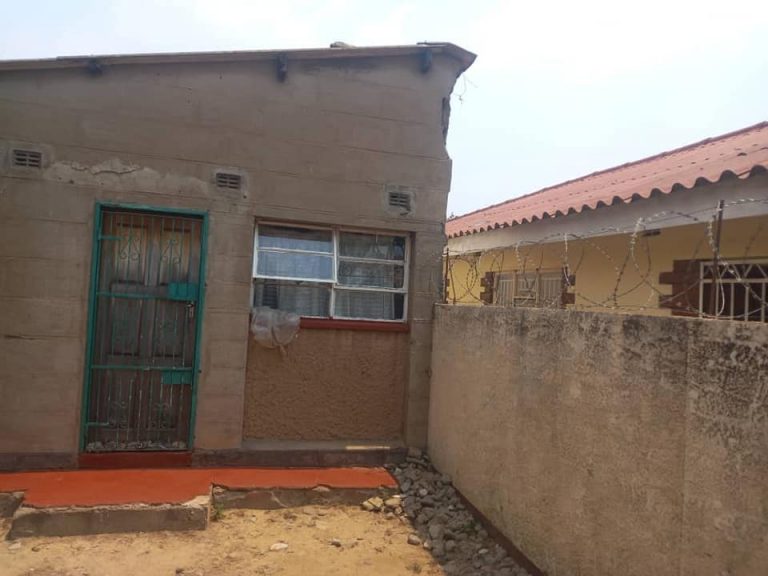 CHITUNGWIZA UNIT K CORE HOUSE FOR SALE ShonaHome