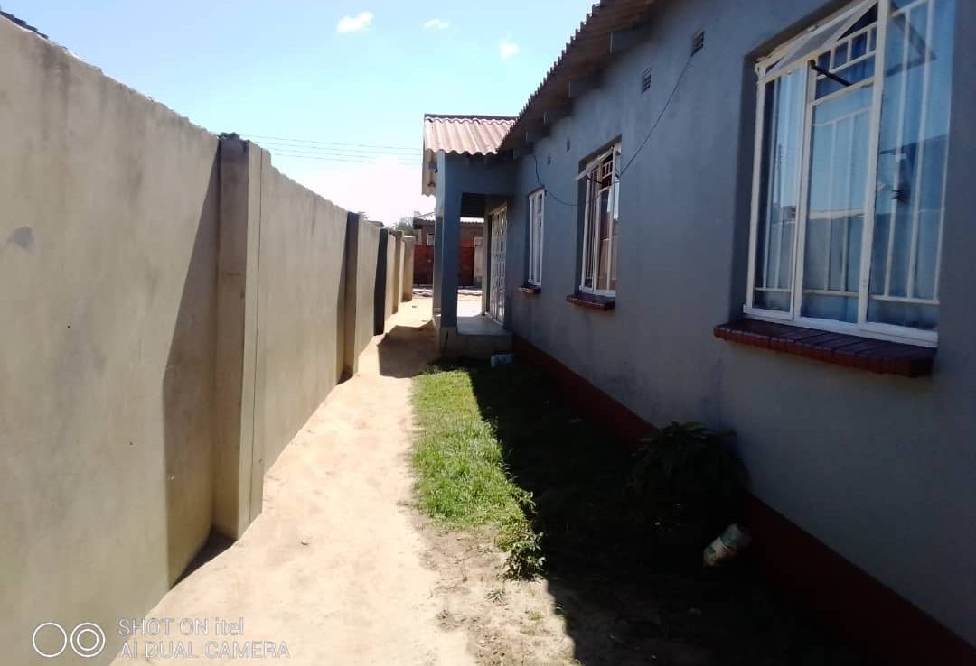 CHITUNGWIZA ST MARYS HOUSE FOR SALE ShonaHome