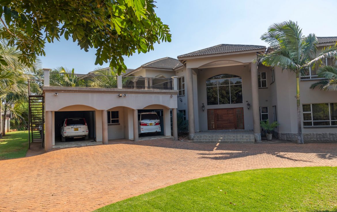 In Pomona house for sale ShonaHome