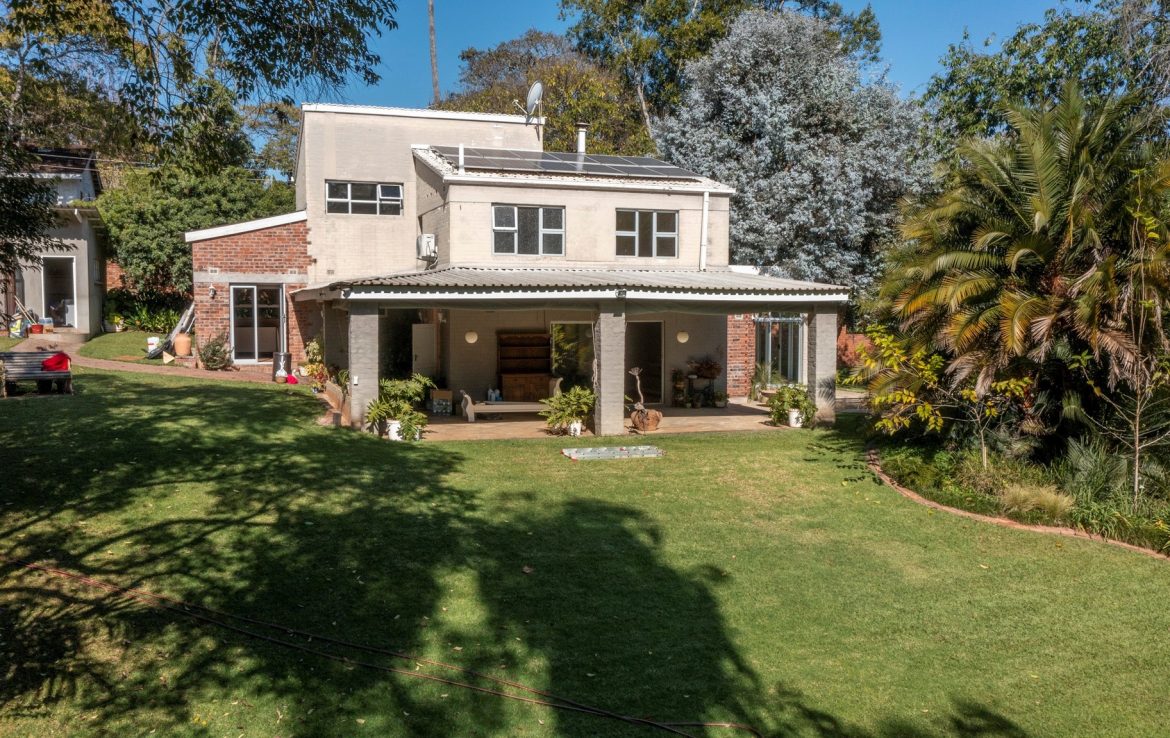 In Greystone Park house for sale ShonaHome