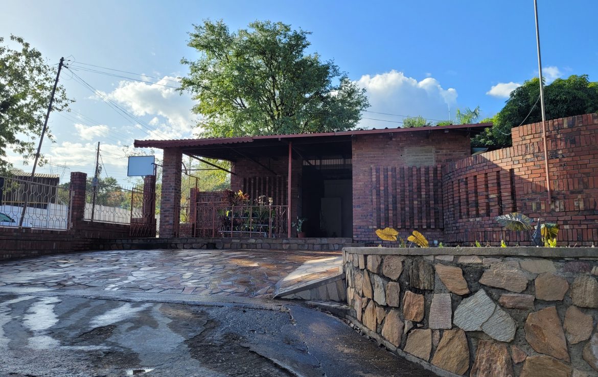 In Kariba house for sale ShonaHome