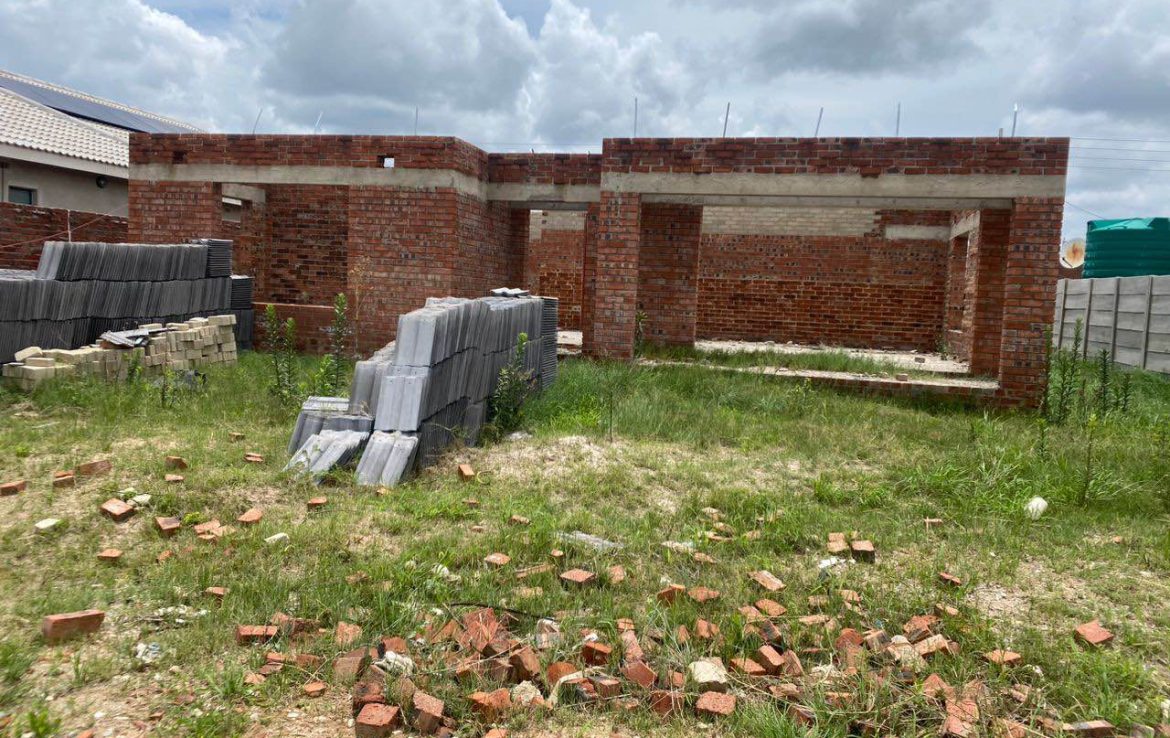 Incomplete House for Sale in Mabvazuva Estate – ShonaHome